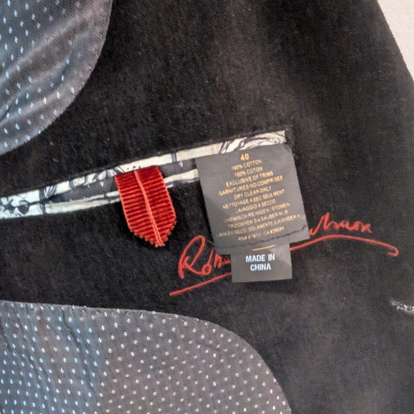 Robert Graham Black Velvet Blazer with Elegant Trim - Picture 7 of 15